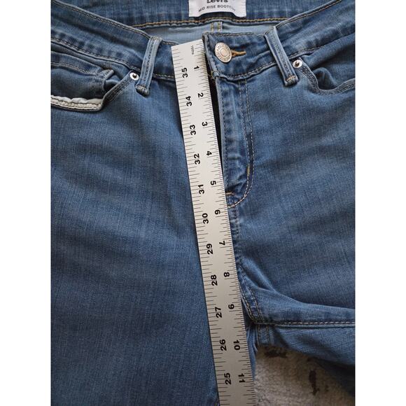 Denizen Levi's Mid Rise Bootcut Jeans - Size 8 Classic Western Streetwear - Picture 6 of 8